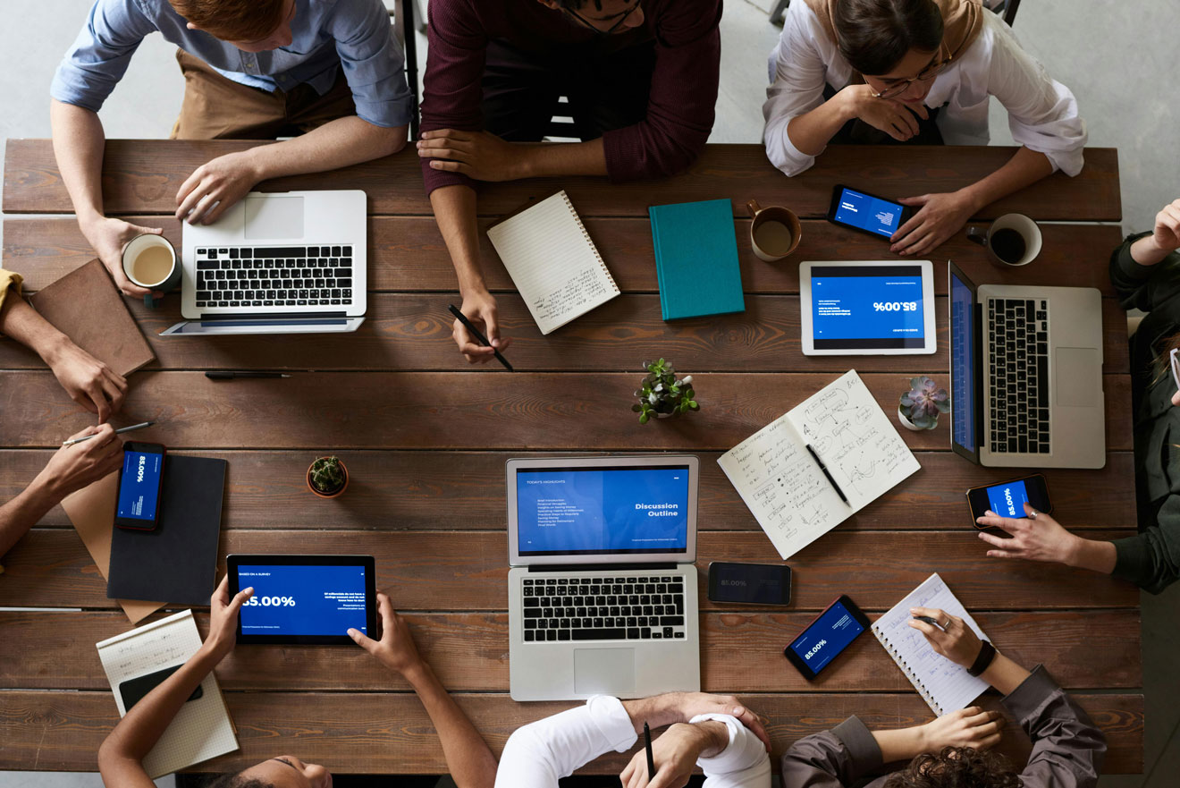 reunion-travail-autour-table